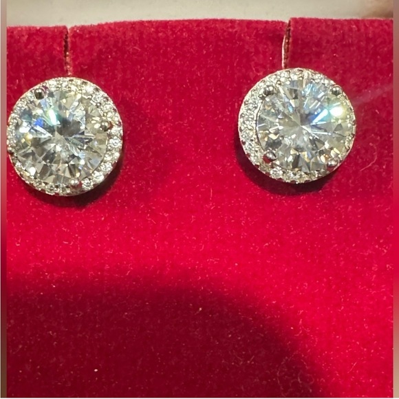 LIVE SHARE SHOW! No Forced Low Starts to Run Your Items! - Picture 10 of 16